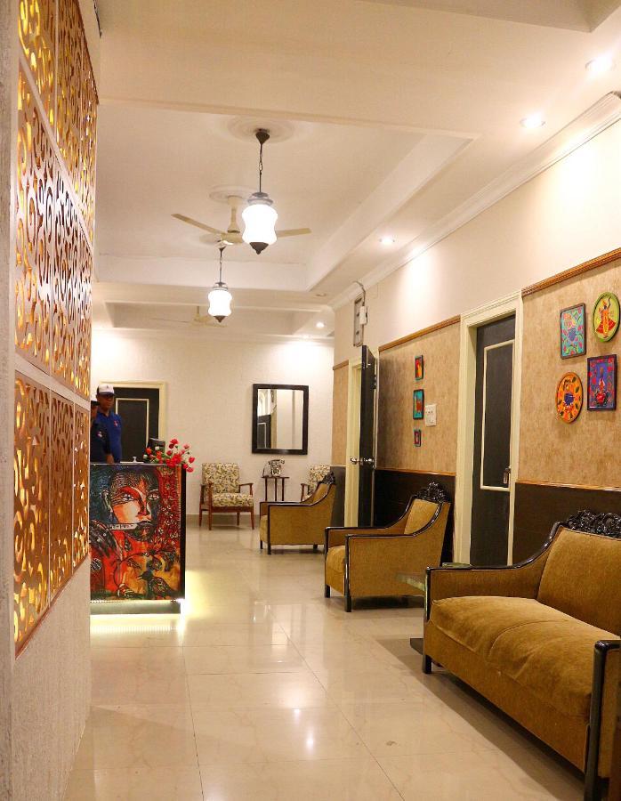 Crossroads Hotel Kolkata Exterior photo